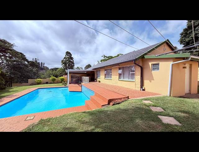 4 BEDROOM HOUSE FOR SALE IN THE WOLDS